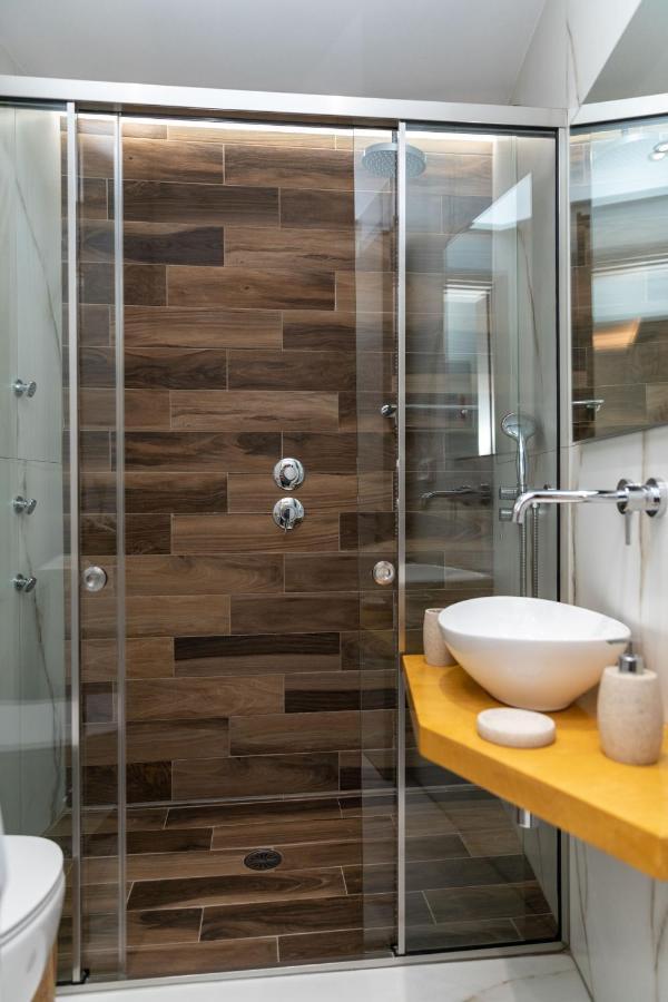 100 Steps - Harmony Apartment Naxos City ภายนอก รูปภาพ