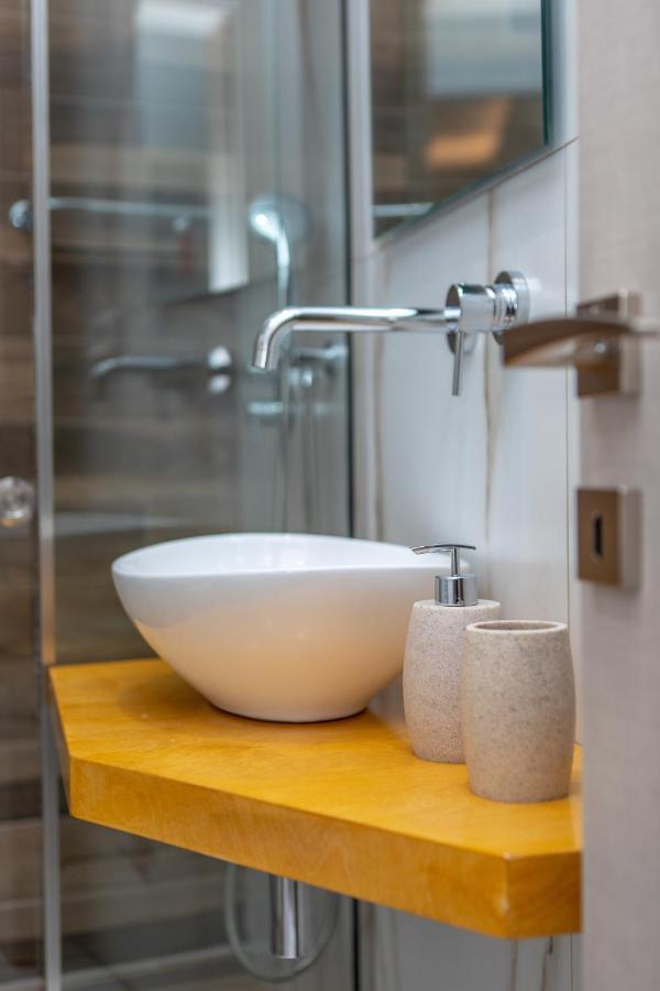 100 Steps - Harmony Apartment Naxos City ภายนอก รูปภาพ