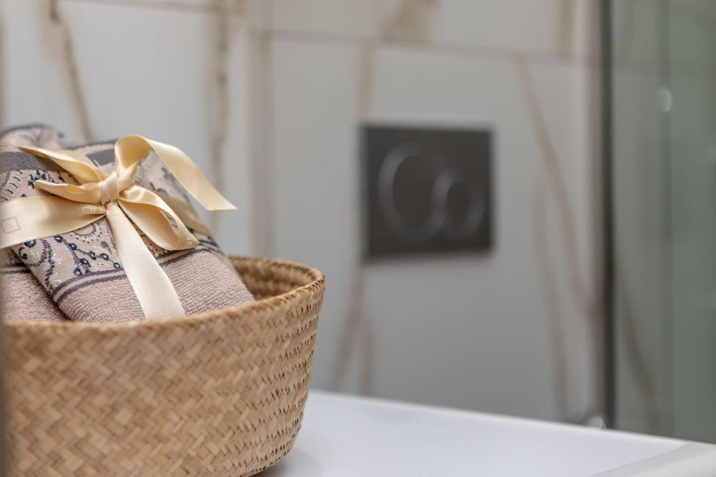 100 Steps - Harmony Apartment Naxos City ภายนอก รูปภาพ